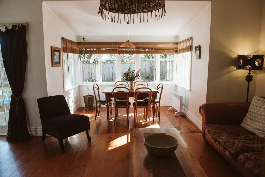 רגלאן Bow Street Apartments & Cottage מראה חיצוני תמונה
